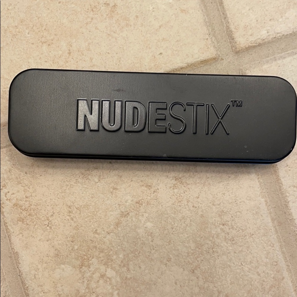 Nudestix tinted cover foundation